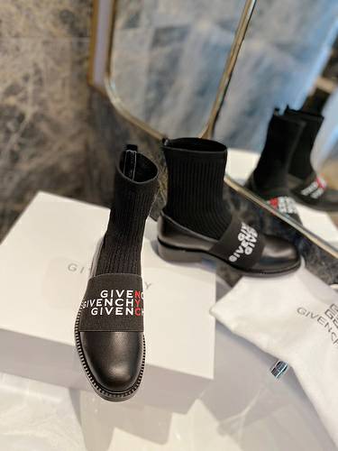 Picture of Givenchy Shoes Women _SKUfw106264257fw